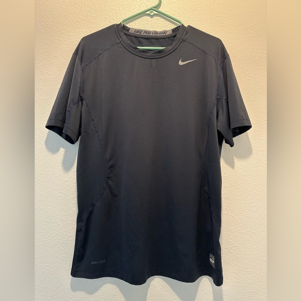 Nike - Men's T-Shirt - Large